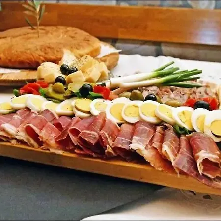 Villa Kate - Outdoor Pool, 4 Bedrooms, Free Parking Ragusa