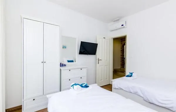 Kate - Outdoor Pool, 4 Bedrooms, Free Parking Villa Dubrovnik