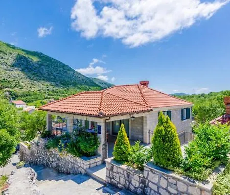 Vila Kate - Outdoor Pool, 4 Bedrooms, Free Parking Dubrovník