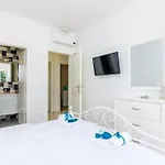 别墅 Kate - Outdoor Pool, 4 Bedrooms, Free Parking *