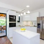 别墅 Kate - Outdoor Pool, 4 Bedrooms, Free Parking 杜布罗夫尼克